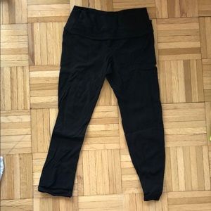 Black cropped leggings